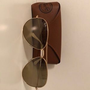 Aviator Ray bans with case (58mm)